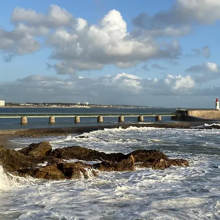 ספינת מלון Matahari - Bateau Cocooning A Quai