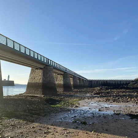 Matahari - Bateau Cocooning A Quai * Les Sables-dʼOlonne