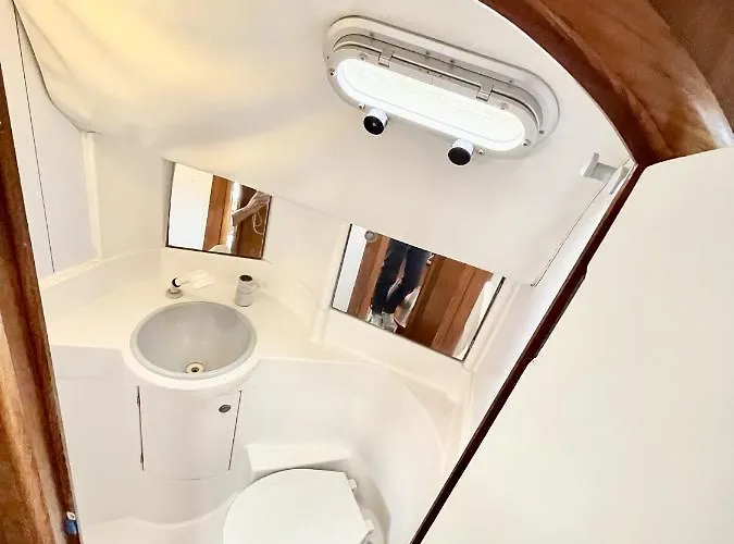 Hotel en barco Matahari - Bateau Cocooning A Quai *