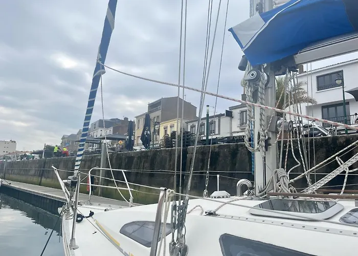 Matahari - Bateau Cocooning A Quai Les Sables-dʼOlonne