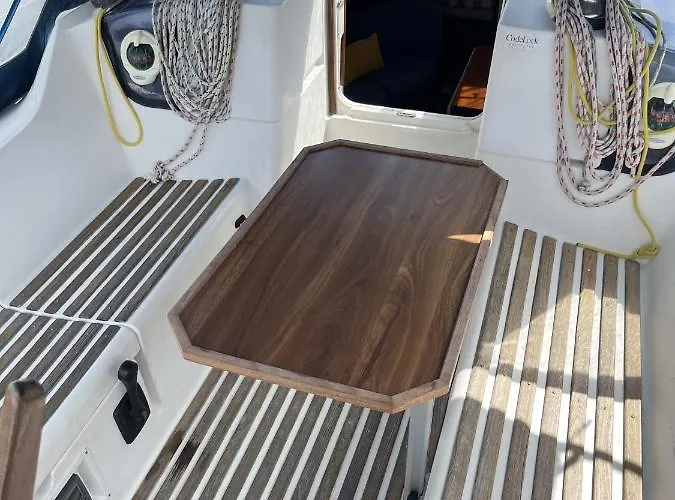 Matahari - Bateau Cocooning A Quai Hotel en barco *